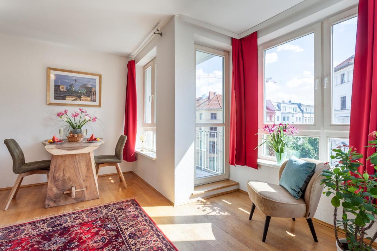 Schoenes Studio In Downtown Mitte Mit Balkon Apartment เบอร์ลิน ภายนอก รูปภาพ