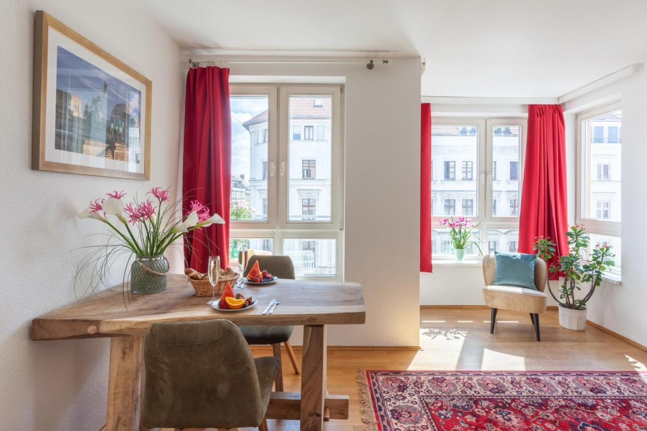 Schoenes Studio In Downtown Mitte Mit Balkon Apartment เบอร์ลิน ภายนอก รูปภาพ