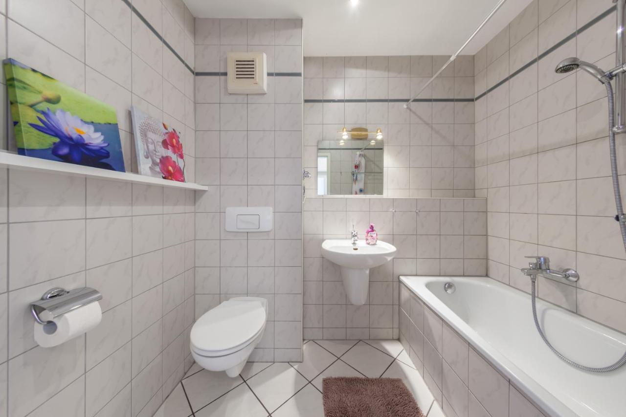 Schoenes Studio In Downtown Mitte Mit Balkon เบอร์ลิน ภายนอก รูปภาพ